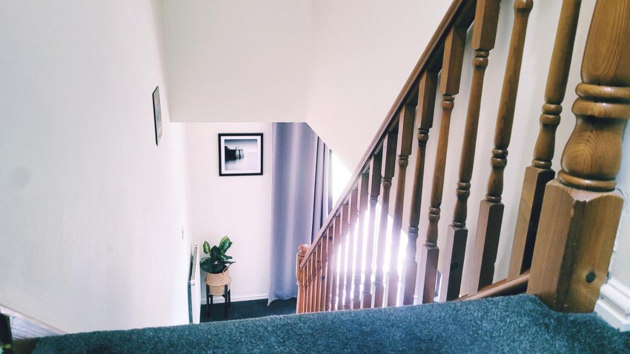 Modern 2 Bed House- Free Parking And Close To The Centre Bristol Ngoại thất bức ảnh